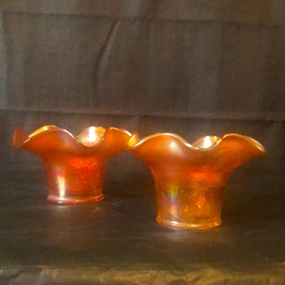 Carnival glass pair: scalloped gold orange bowls leaves & berries circa 1940 - Picture 3 of 8